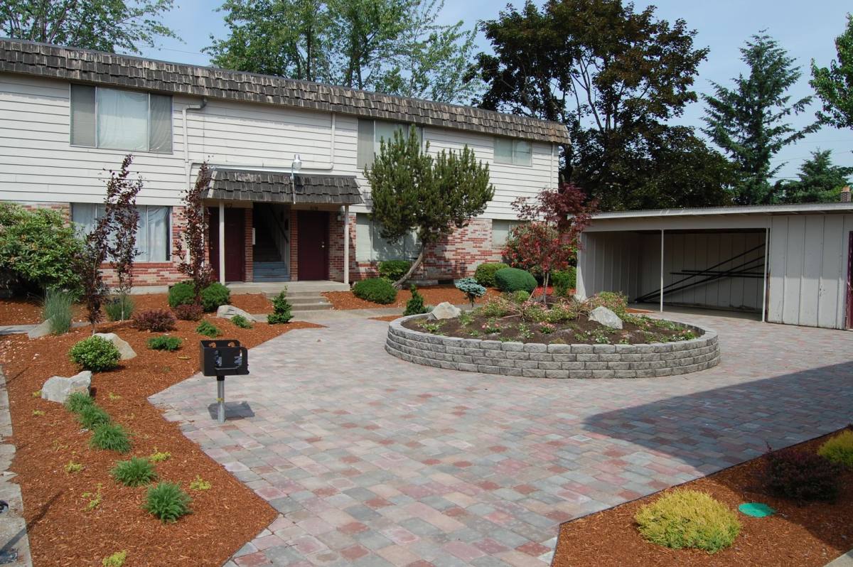 Apartment for rent at 5624 NE 42nd 1-70, Portland, OR 97218