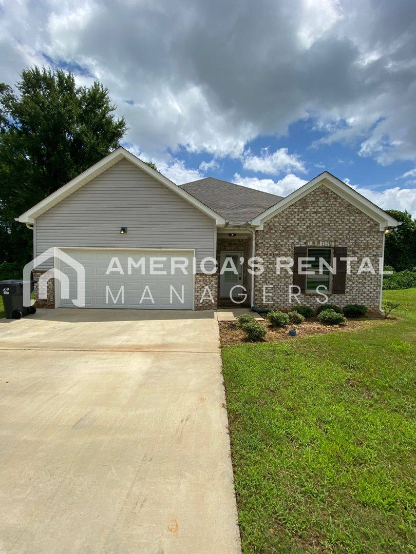 House for rent at 270 Buckhorn Circle, Weaver, AL 36277