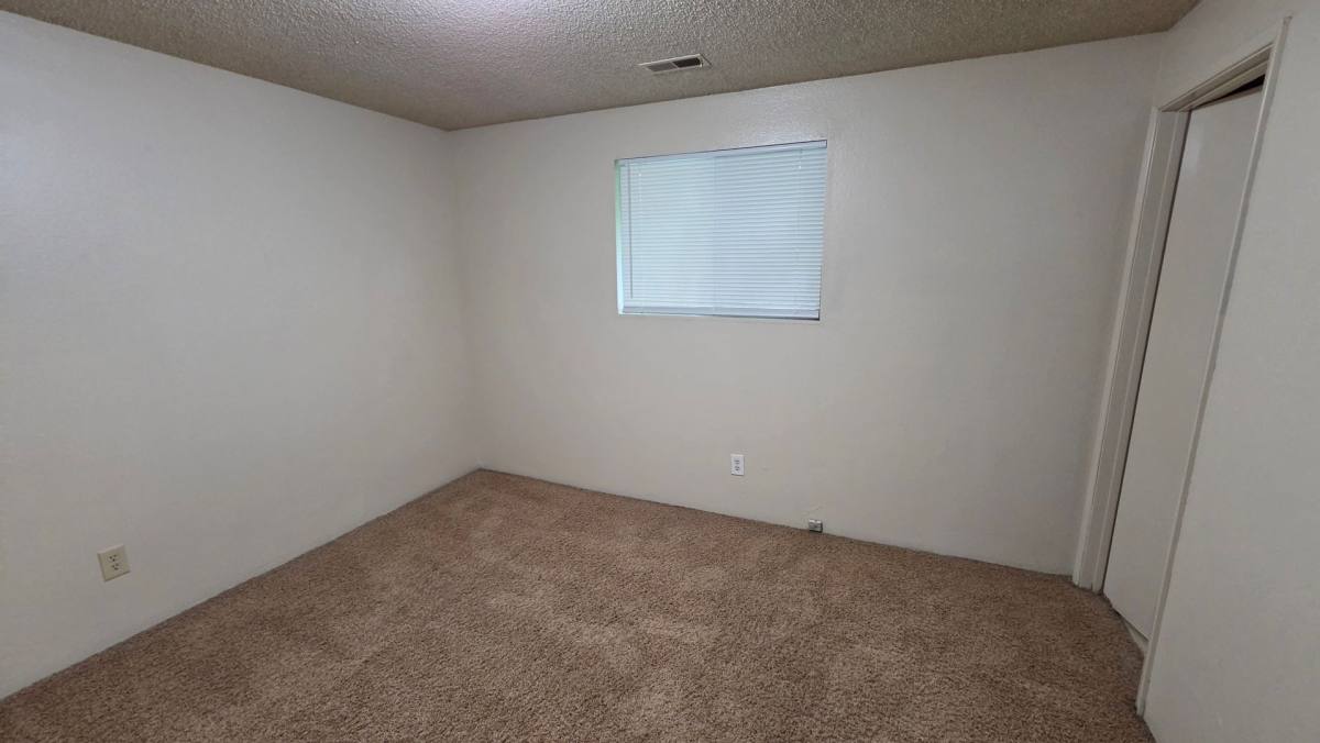 House for rent at 1112 Withington St, Medford, OR 97501