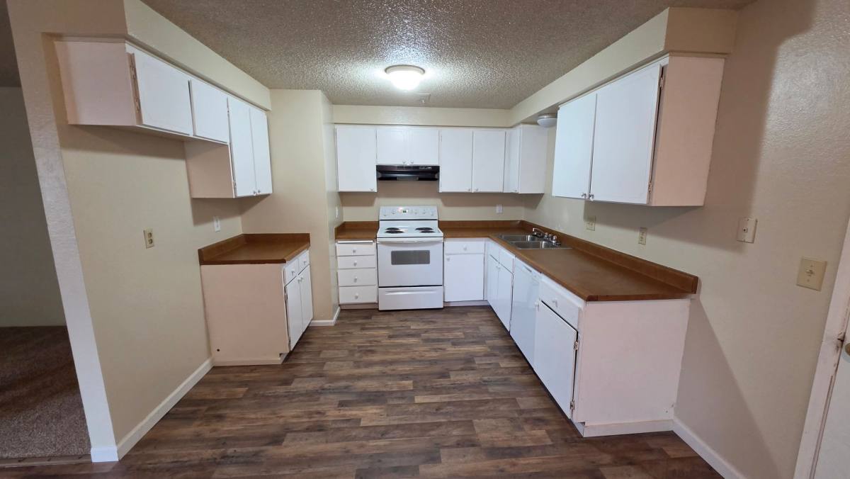 House for rent at 1112 Withington St, Medford, OR 97501