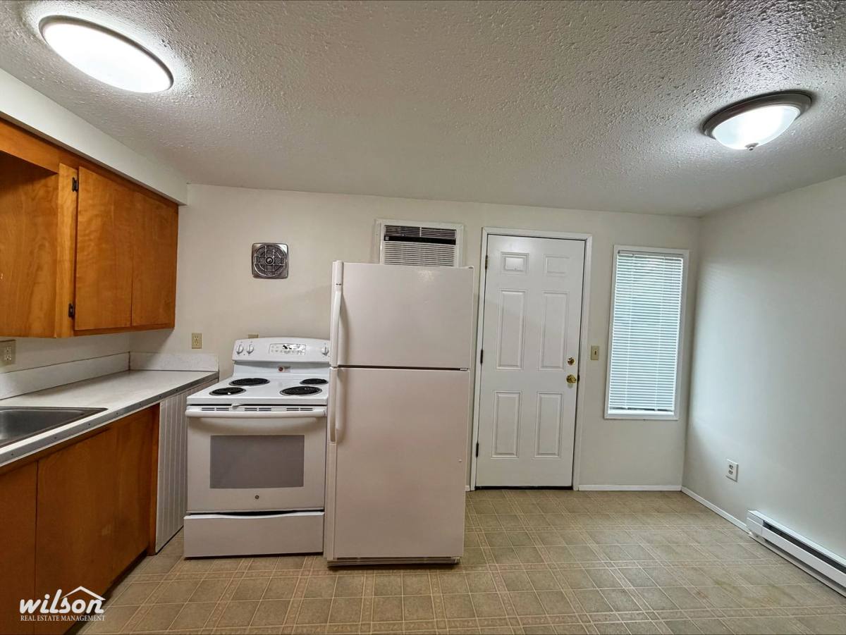 Apartment for rent at 603 607 Cemetery Rd, Sunnyside, WA 98944