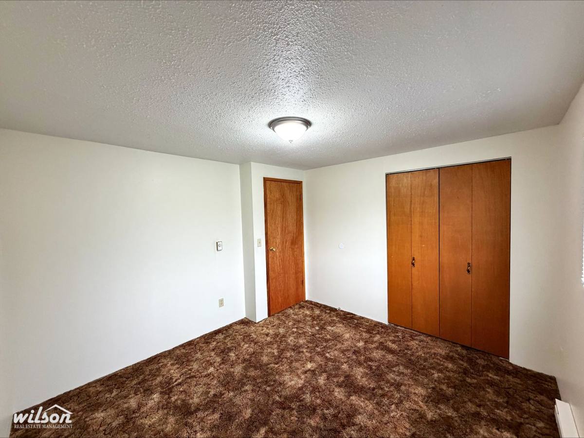 Apartment for rent at 603 607 Cemetery Rd, Sunnyside, WA 98944