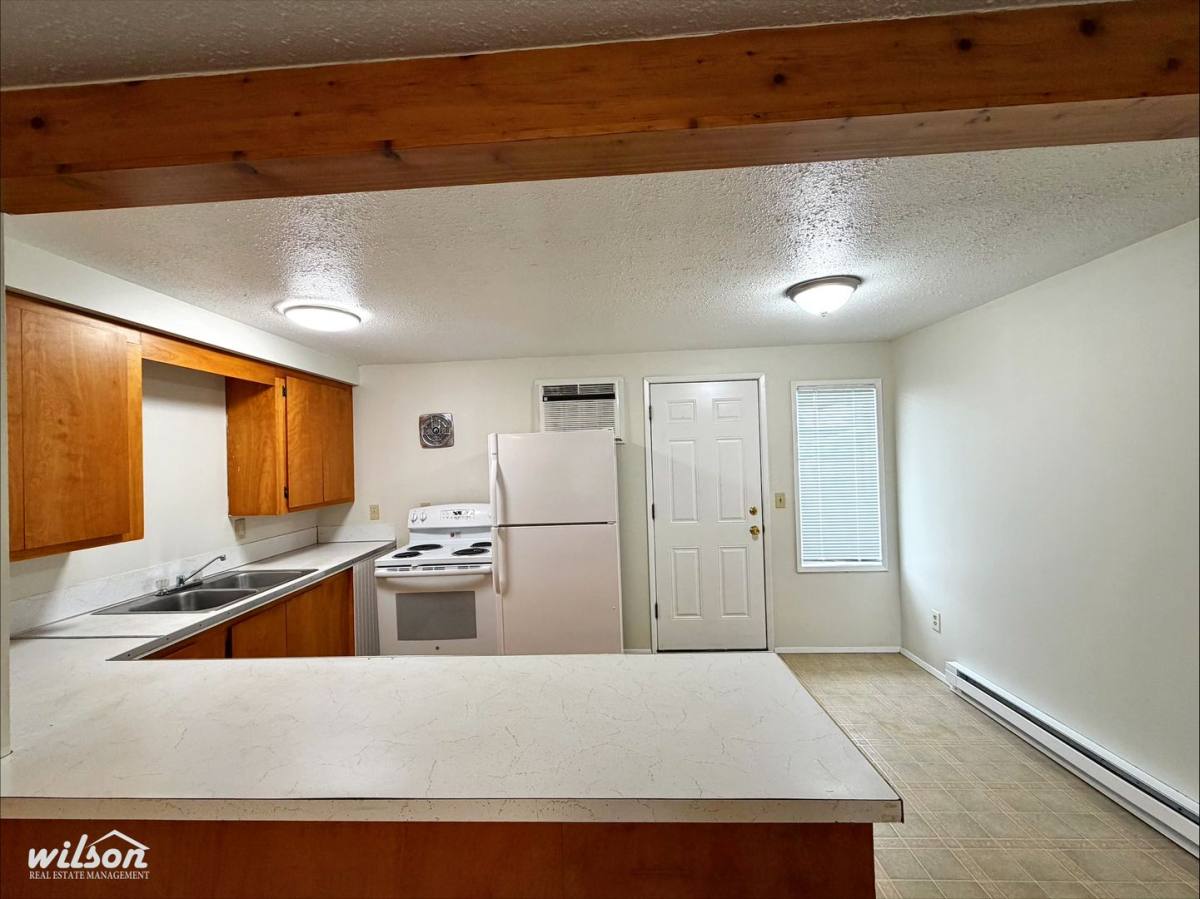 Apartment for rent at 603 607 Cemetery Rd, Sunnyside, WA 98944