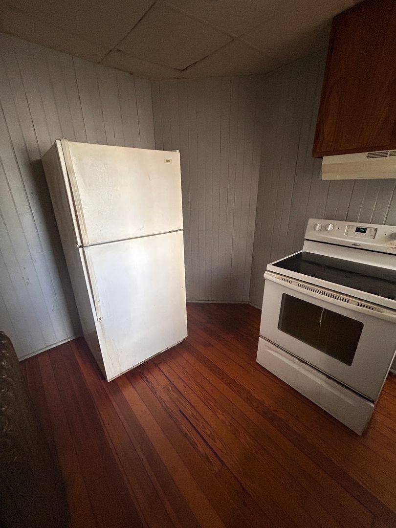 Apartment for rent at 91-93 Kelley St, Manchester, NH 03102