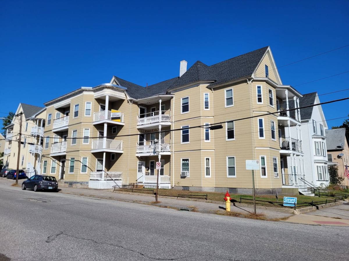 Apartment for rent at 91-93 Kelley St, Manchester, NH 03102