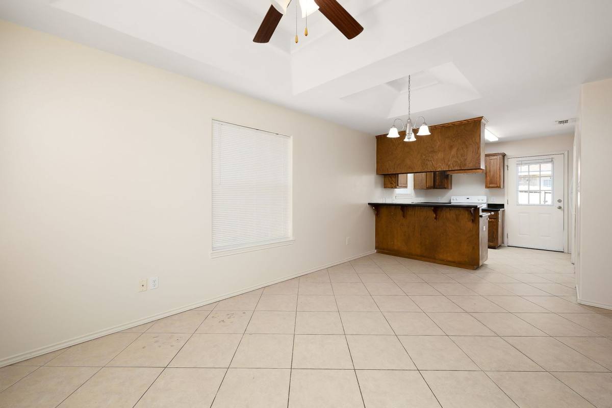 Apartment for rent at 2100 Kerria Ave, McAllen, TX 78501