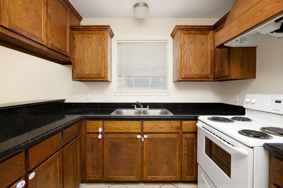 Apartment for rent at 2100 Kerria Ave, McAllen, TX 78501