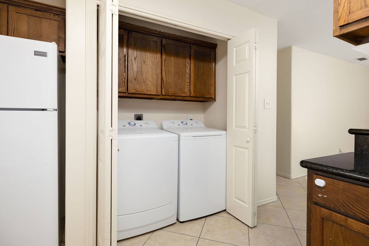 Apartment for rent at 2100 Kerria Ave, McAllen, TX 78501