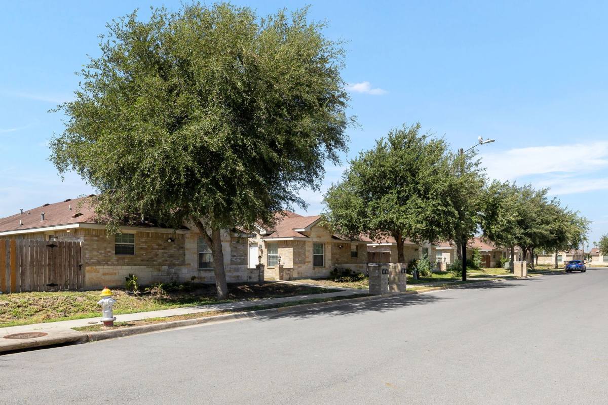 Apartment for rent at 2100 Kerria Ave, McAllen, TX 78501