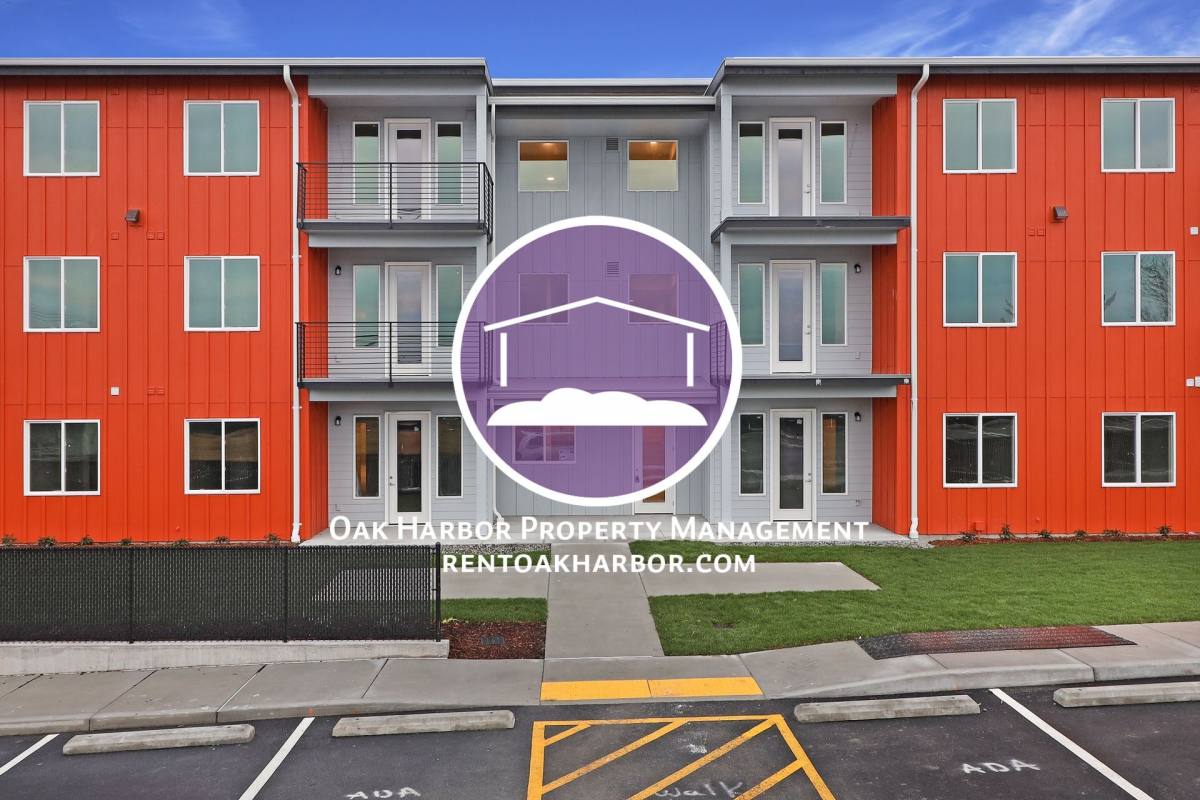 Apartment for rent at 435 SE Barrington Dr, Oak Harbor, WA 98277