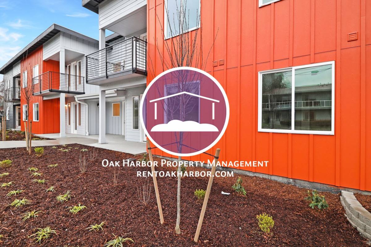 Apartment for rent at 435 SE Barrington Dr, Oak Harbor, WA 98277