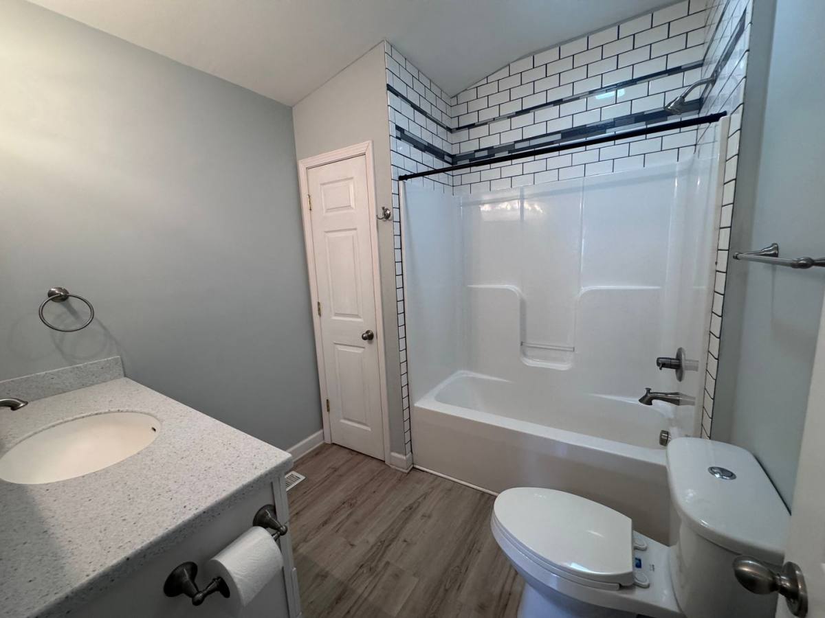 Apartment for rent at 2016 Guthrie Ave, Paducah, KY 42003