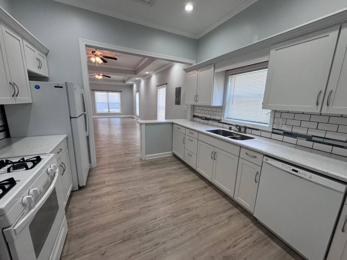 Apartment for rent at 2016 Guthrie Ave, Paducah, KY 42003