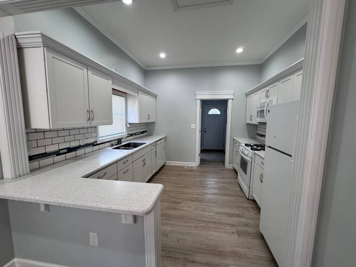 Apartment for rent at 2016 Guthrie Ave, Paducah, KY 42003