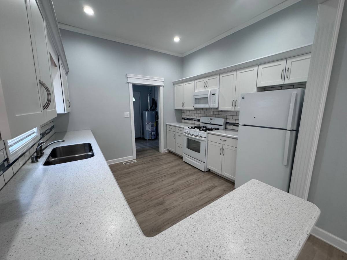 Apartment for rent at 2016 Guthrie Ave, Paducah, KY 42003