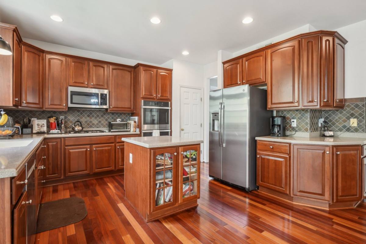 House for rent at 18119 Camdenhurst Dr, Gainesville, VA 20155