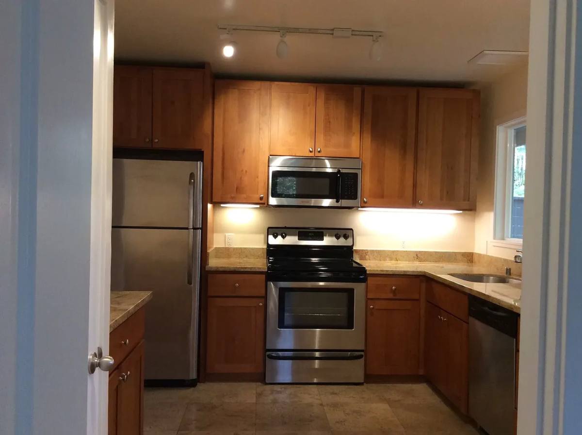 Apartment for rent at 10 Ash Ave #A, San Anselmo, CA 94960
