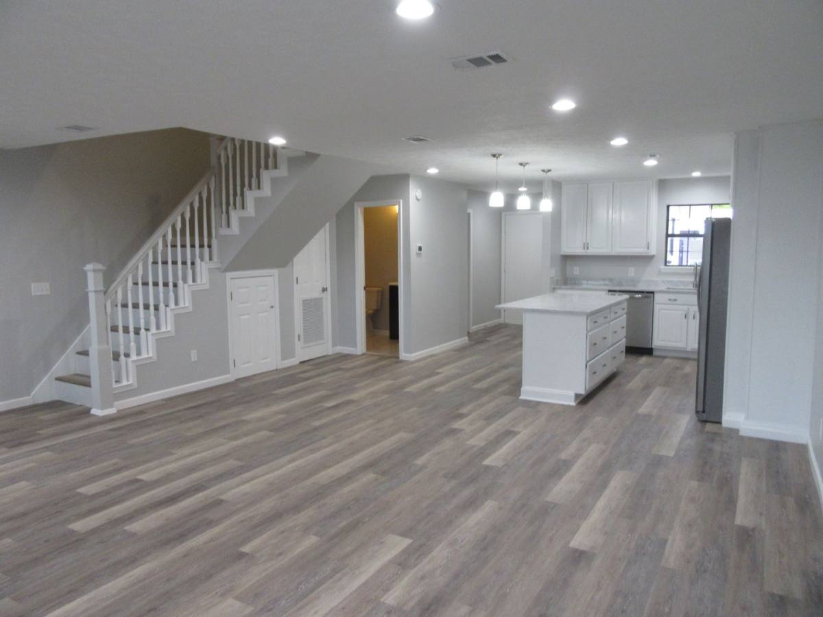 Townhouse for rent at 1345 Capri Dr, Panama City, FL 32405