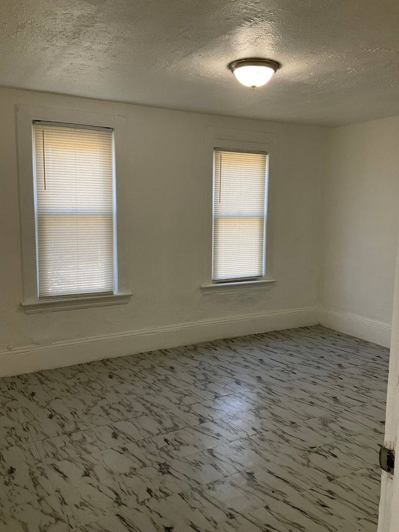 Apartment for rent at 5700 Luther Ave, Cleveland, OH 44103