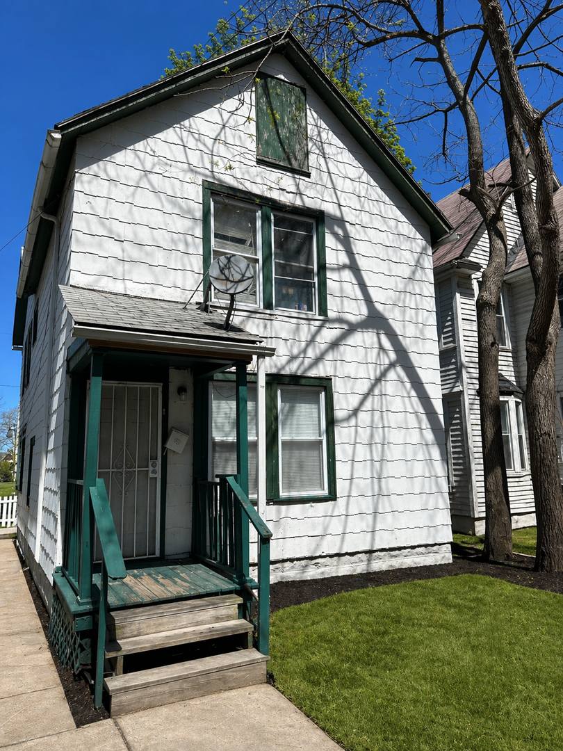 Apartment for rent at 5700 Luther Ave, Cleveland, OH 44103