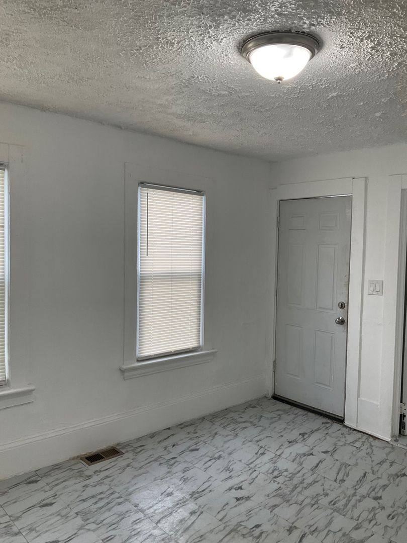 Apartment for rent at 5700 Luther Ave, Cleveland, OH 44103