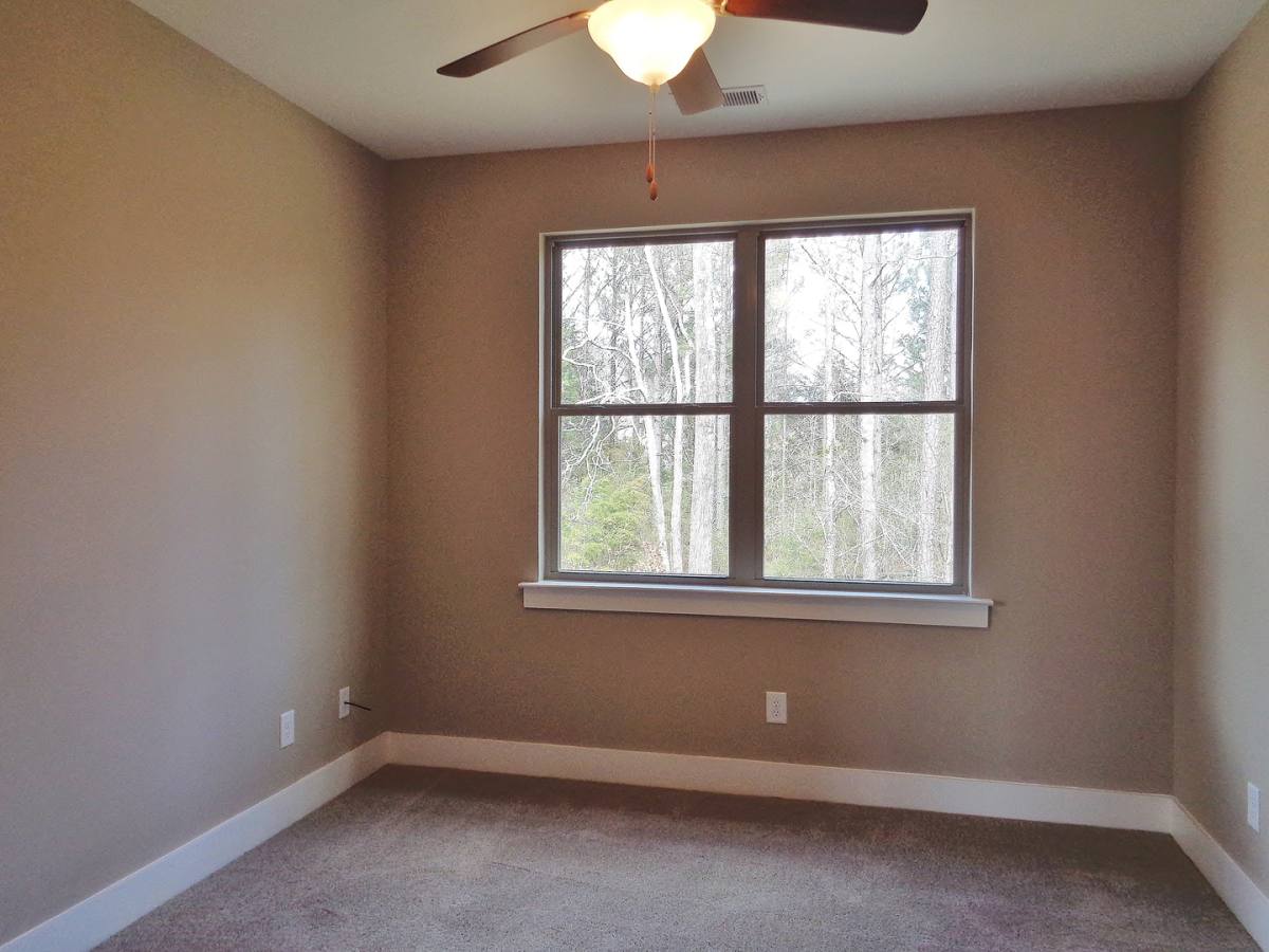 Townhouse for rent at 602 The Heights Lane, Calera, AL 35040