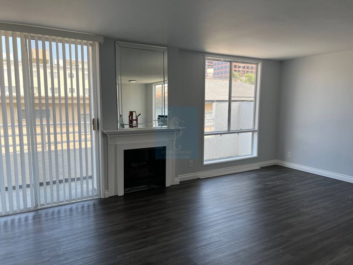 Apartment for rent at 11857 Texas Ave, Los Angeles, CA 90025