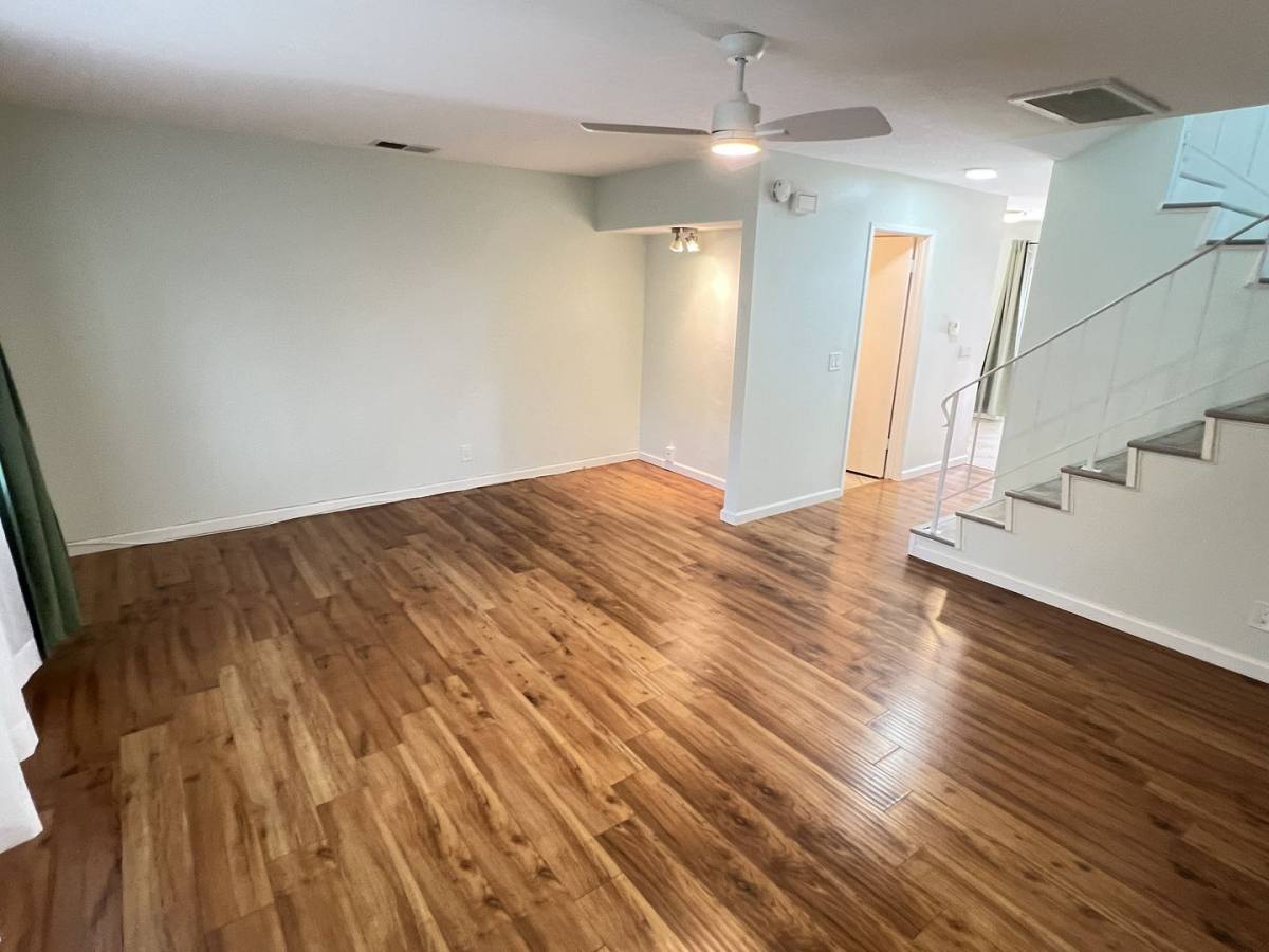 Townhouse for rent at 1910 W Palmyra Ave, Orange, CA 92868