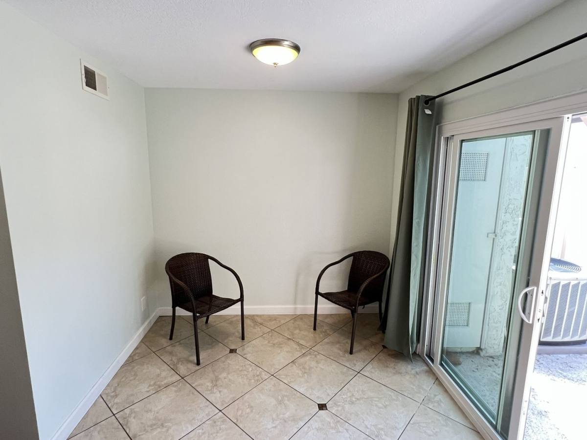 Townhouse for rent at 1910 W Palmyra Ave, Orange, CA 92868