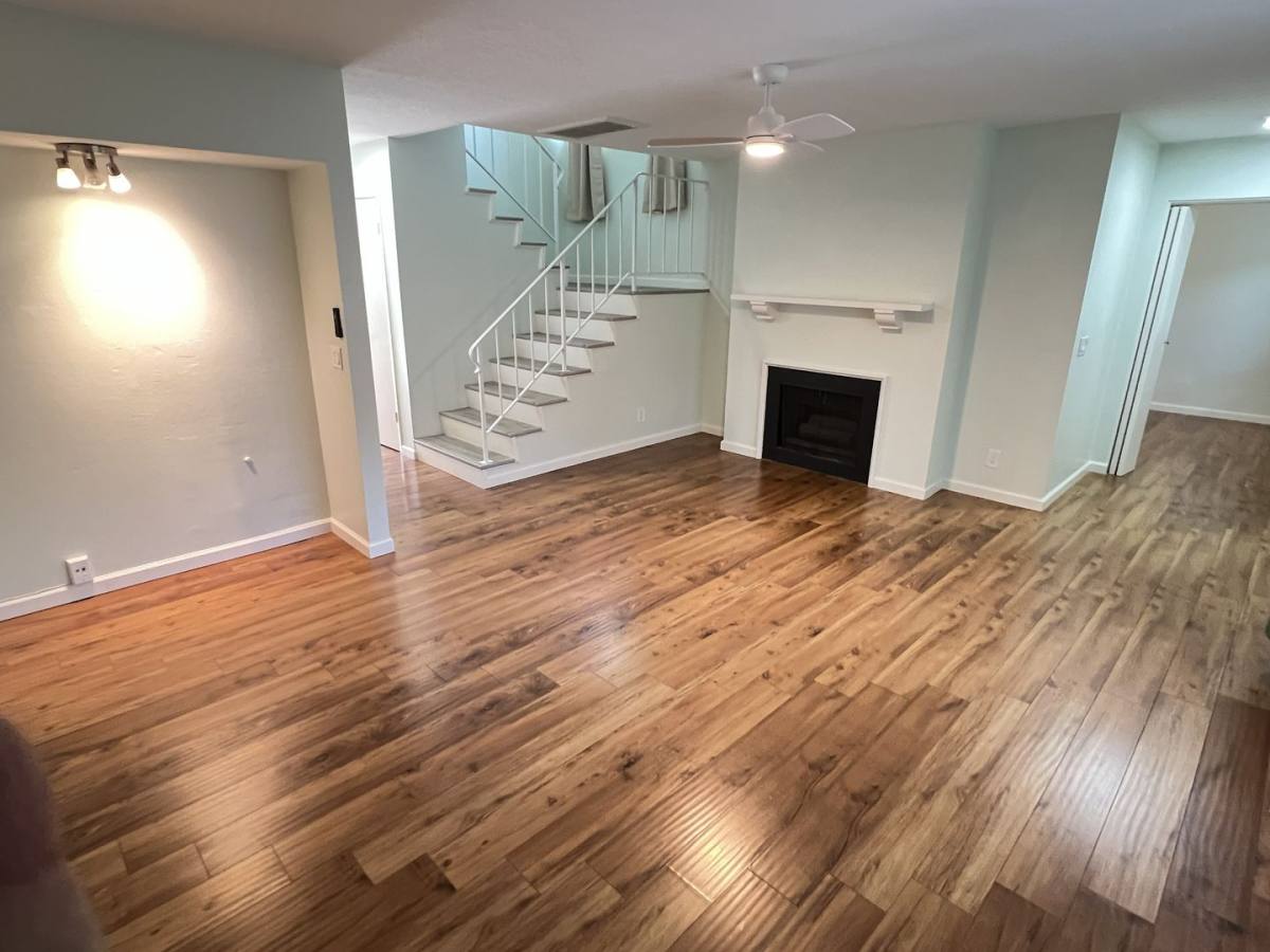 Townhouse for rent at 1910 W Palmyra Ave, Orange, CA 92868