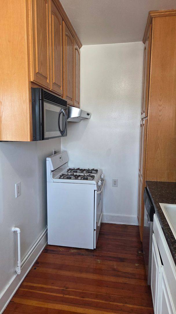 Apartment for rent at 1435 S Beacon St, San Pedro, CA 90731