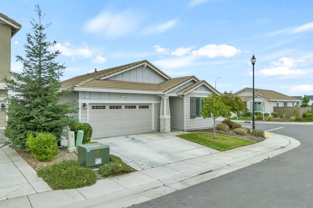 House for rent at 800 Daggerwing Court, Roseville, CA 95747