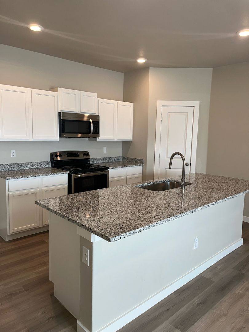 Apartment for rent at 2011 Corpus Ave, Wolfforth, TX 79382