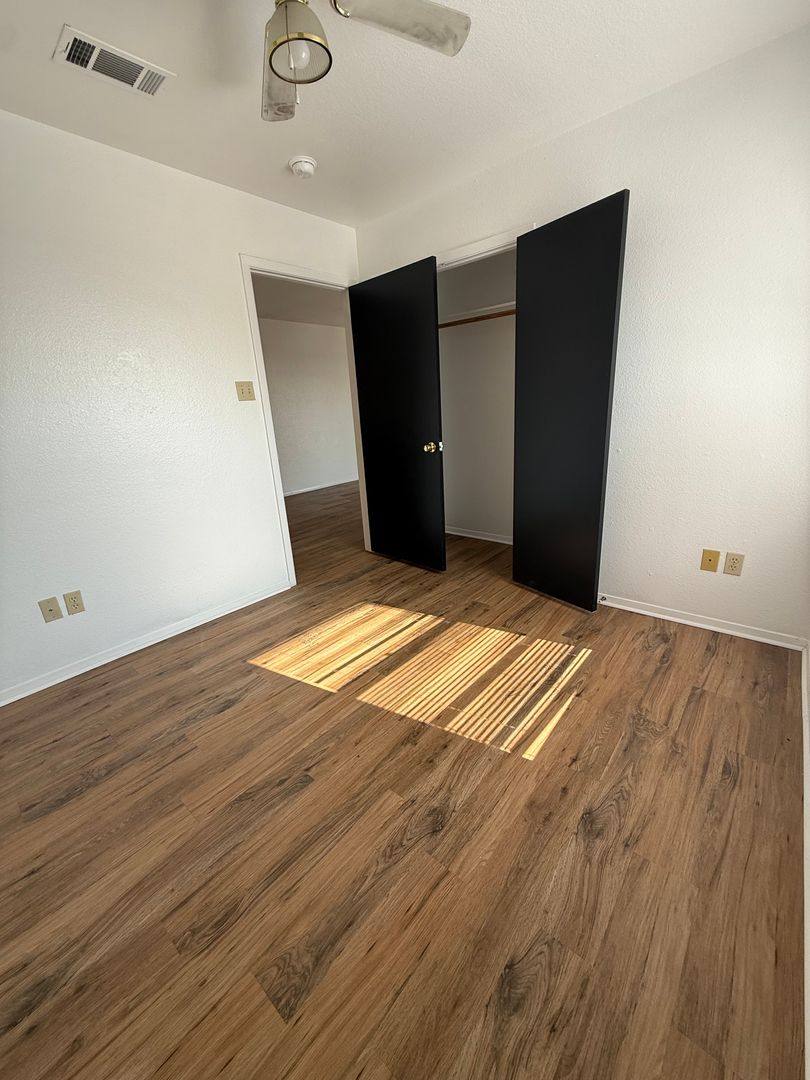 Apartment for rent at 8141-8143 Julie, Fort Worth, TX 76116