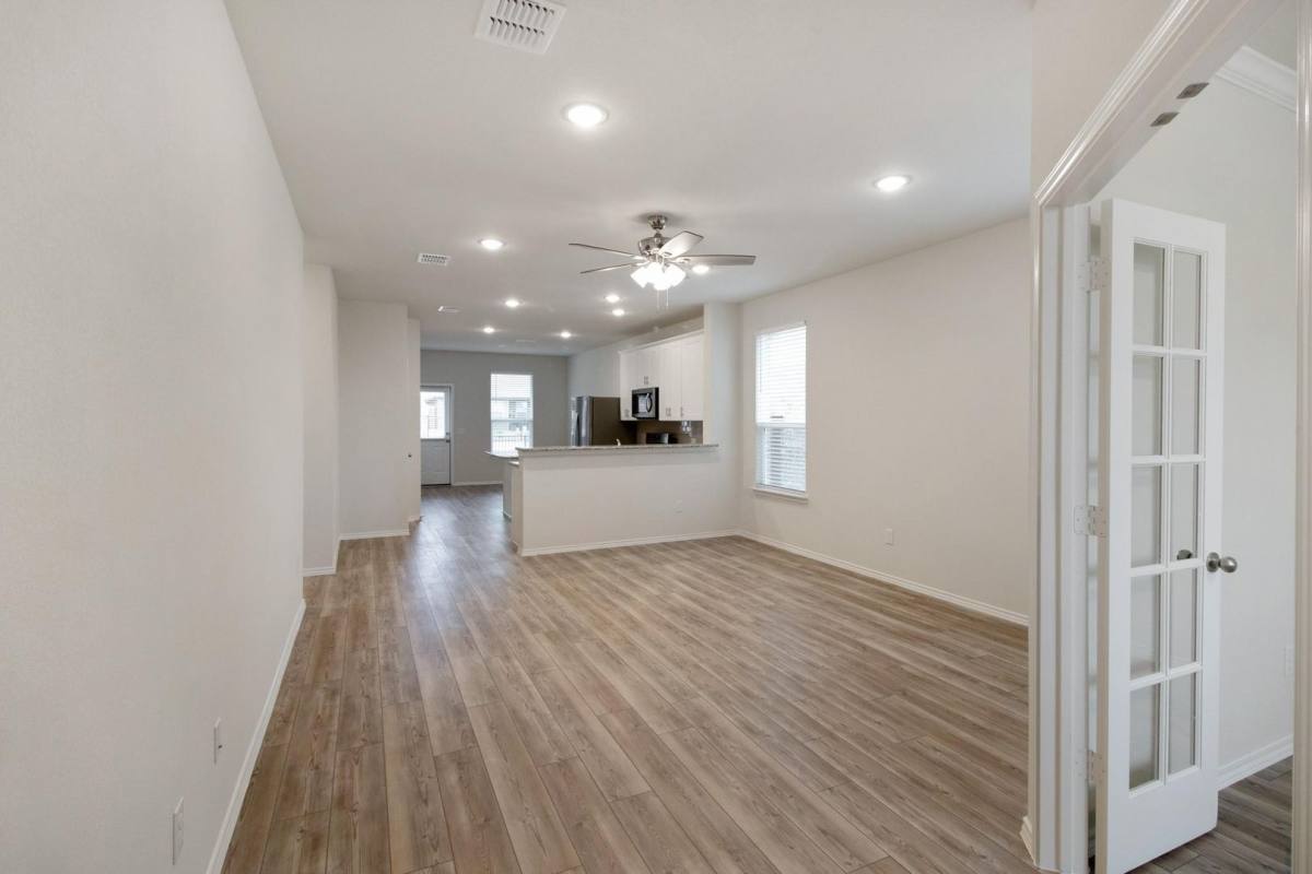 House for rent at 804 Cormorant St, Princeton, TX 75407
