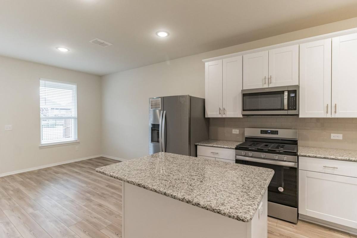 House for rent at 804 Cormorant St, Princeton, TX 75407