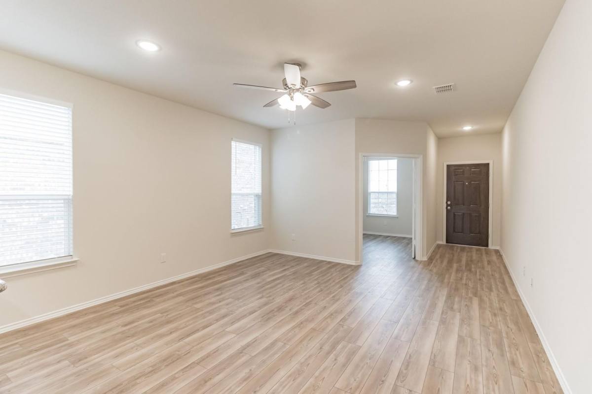 House for rent at 804 Cormorant St, Princeton, TX 75407