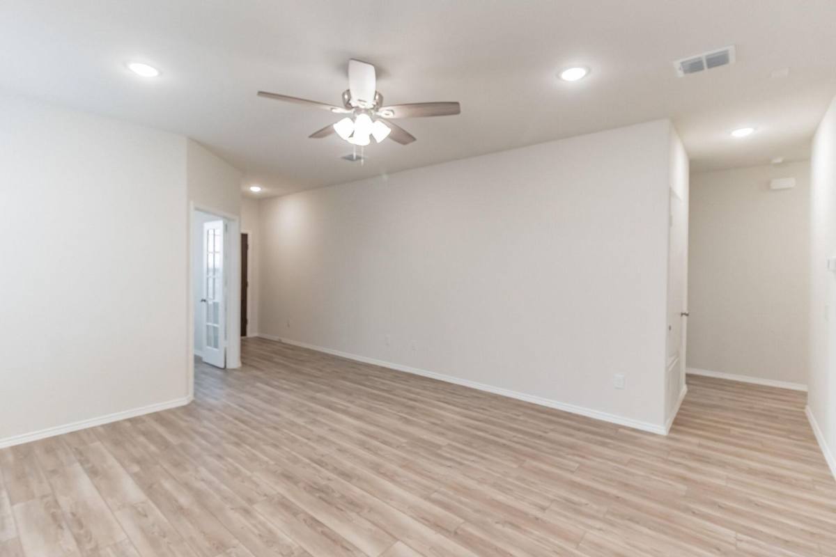 House for rent at 804 Cormorant St, Princeton, TX 75407