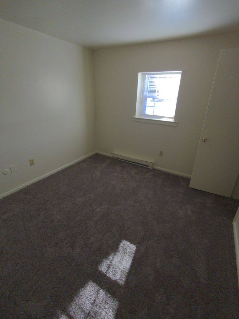 Apartment for rent at 1975 Mack Blvd, Allentown, PA 18103