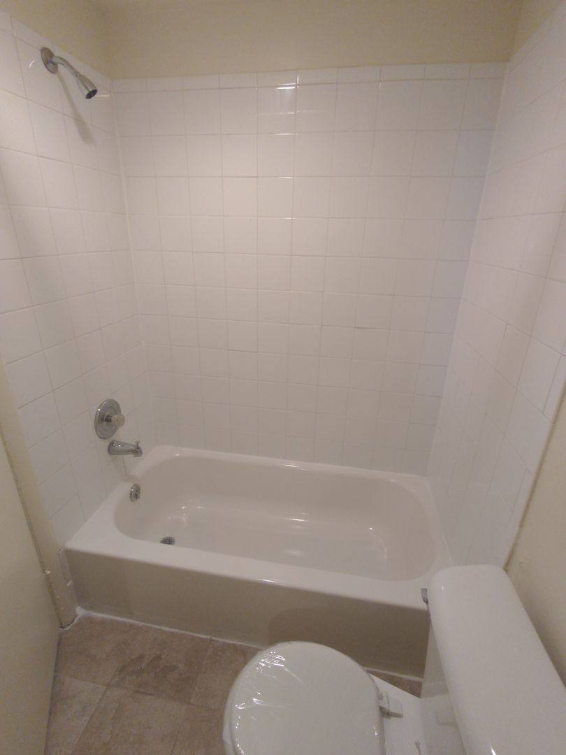 Apartment for rent at 1975 Mack Blvd, Allentown, PA 18103