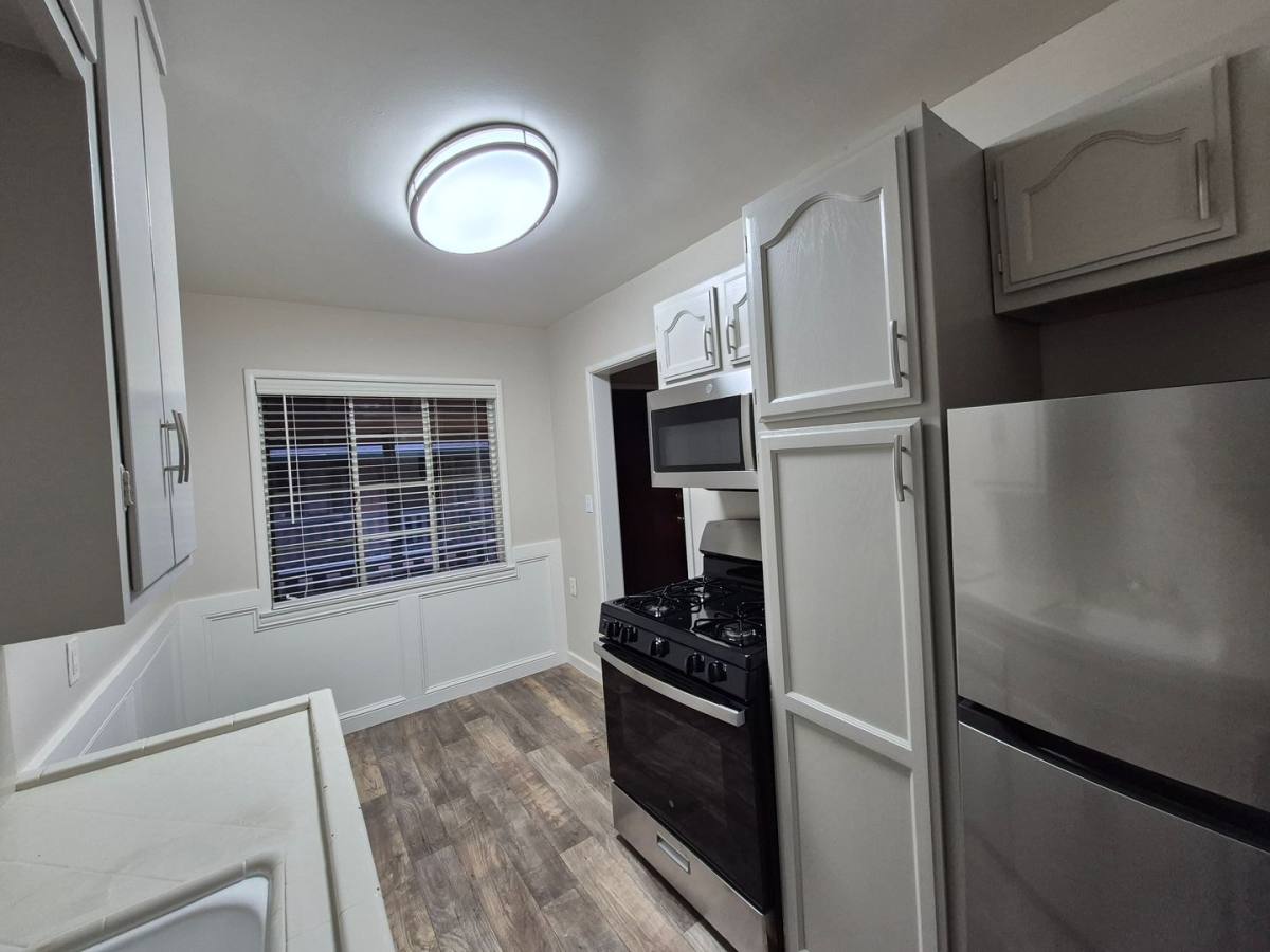 Apartment for rent at 2323 H St, Sacramento, CA 95816