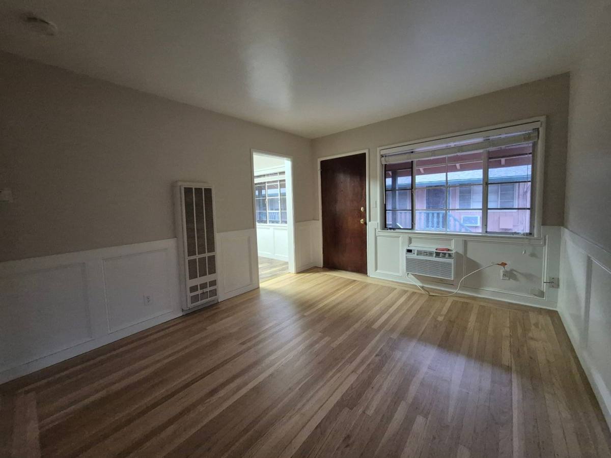 Apartment for rent at 2323 H St, Sacramento, CA 95816