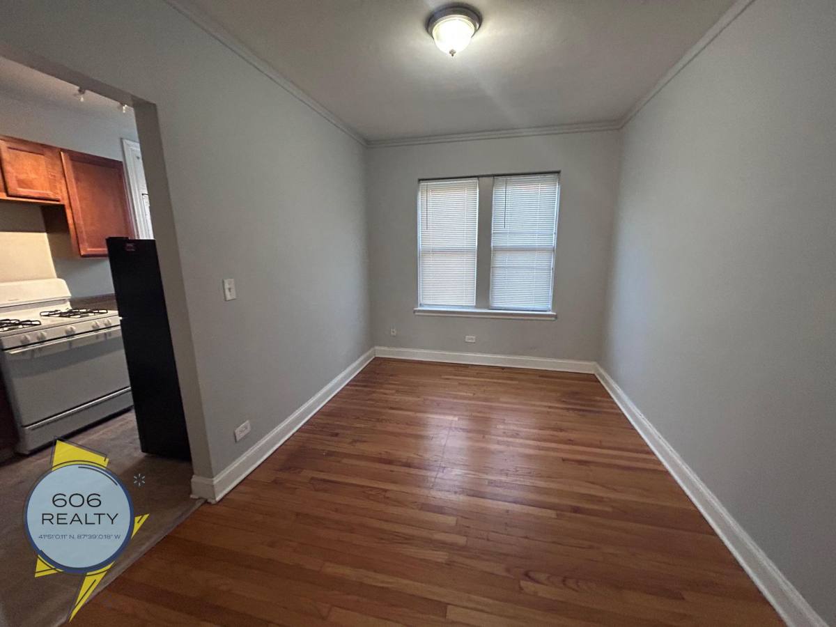 Apartment for rent at 7340-50 N Damen Ave, Chicago, IL 60645
