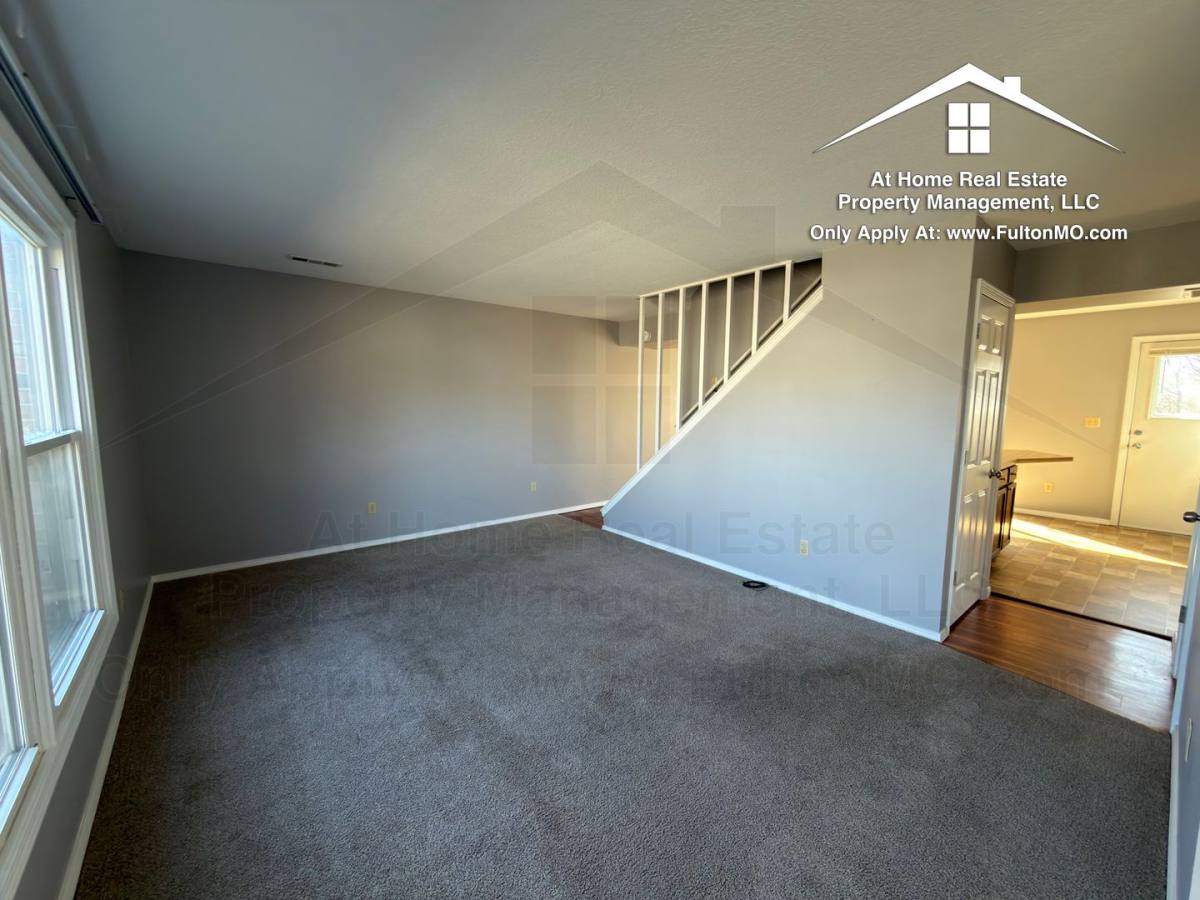 Townhouse for rent at 1904 Springdale Court, Mexico, MO 65265