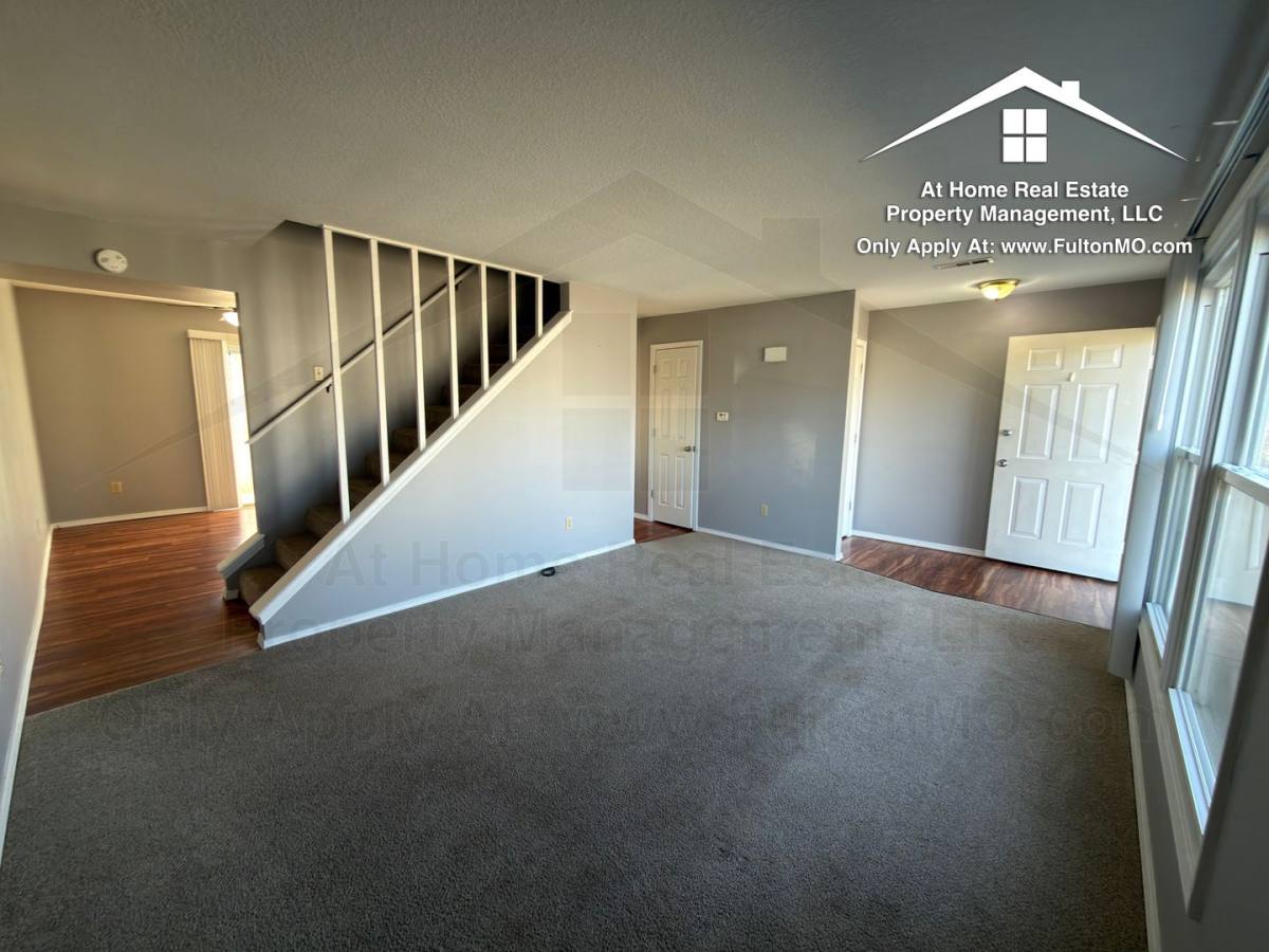 Townhouse for rent at 1904 Springdale Court, Mexico, MO 65265