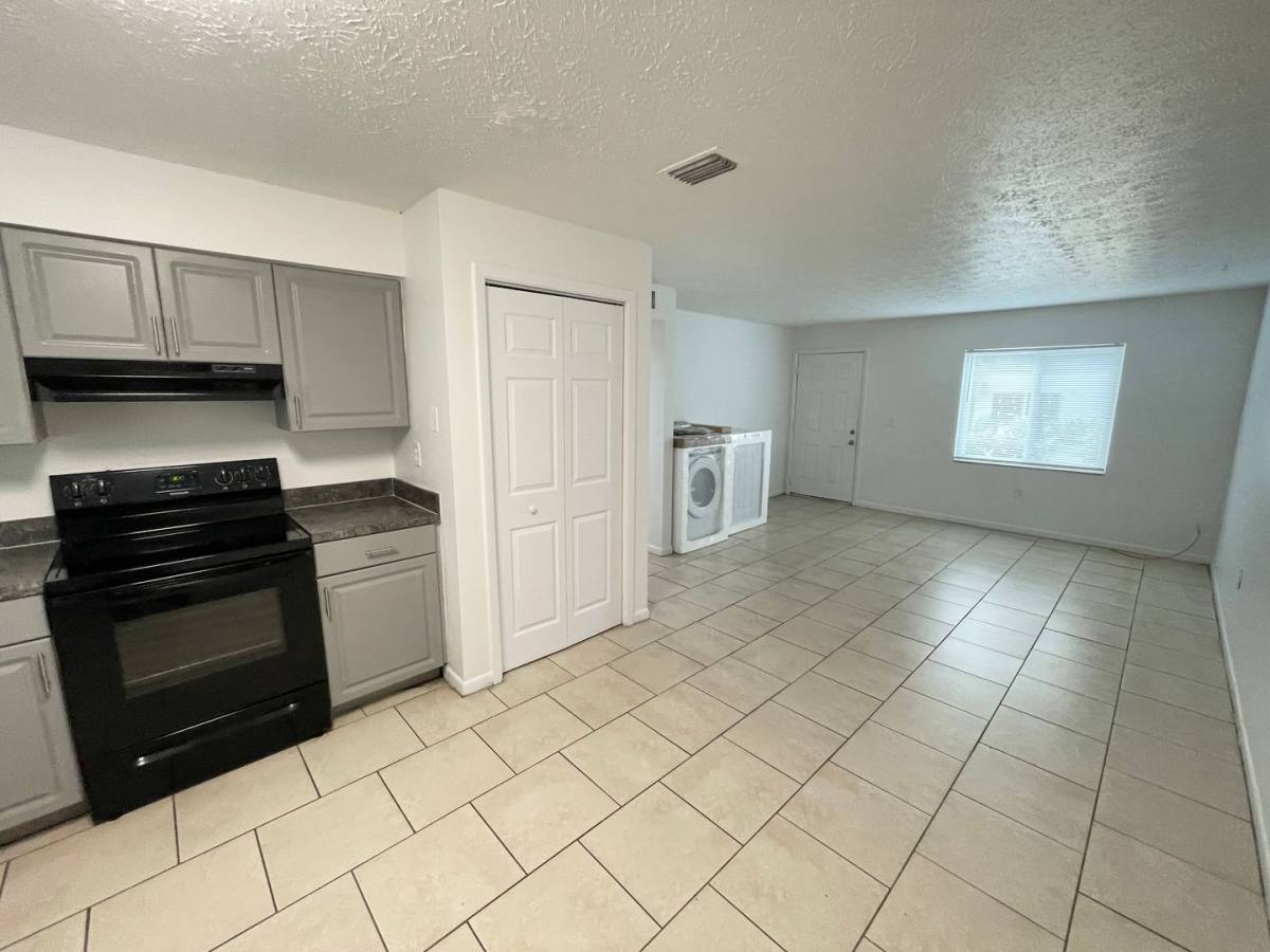Townhouse for rent at 8731 N 50th St, Tampa, FL 33617