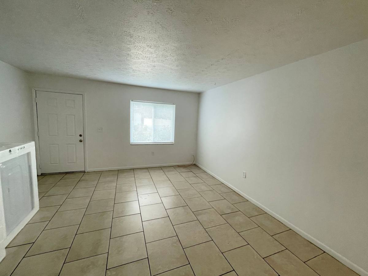 Townhouse for rent at 8731 N 50th St, Tampa, FL 33617