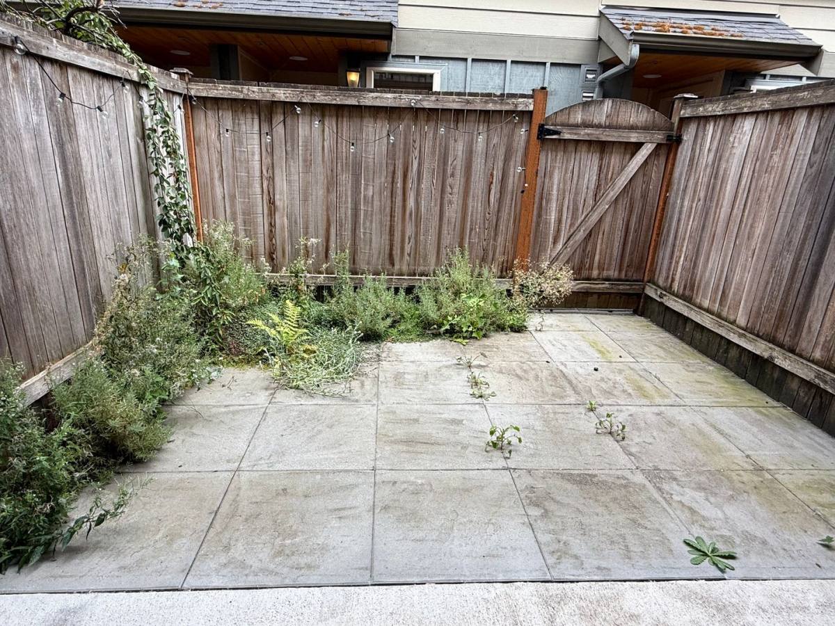 Townhouse for rent at 9006 18th Ave SW #B, Seattle, WA 98106