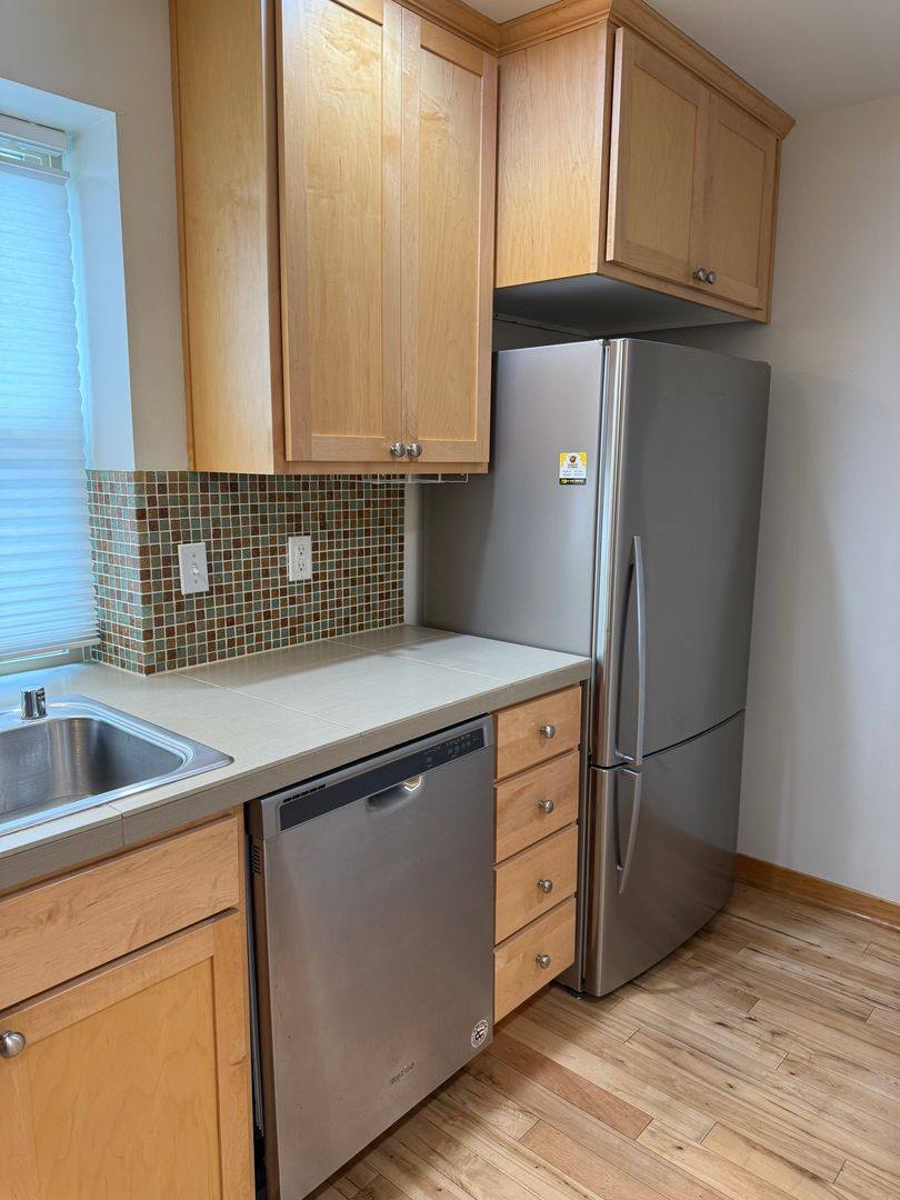 Townhouse for rent at 9006 18th Ave SW #B, Seattle, WA 98106