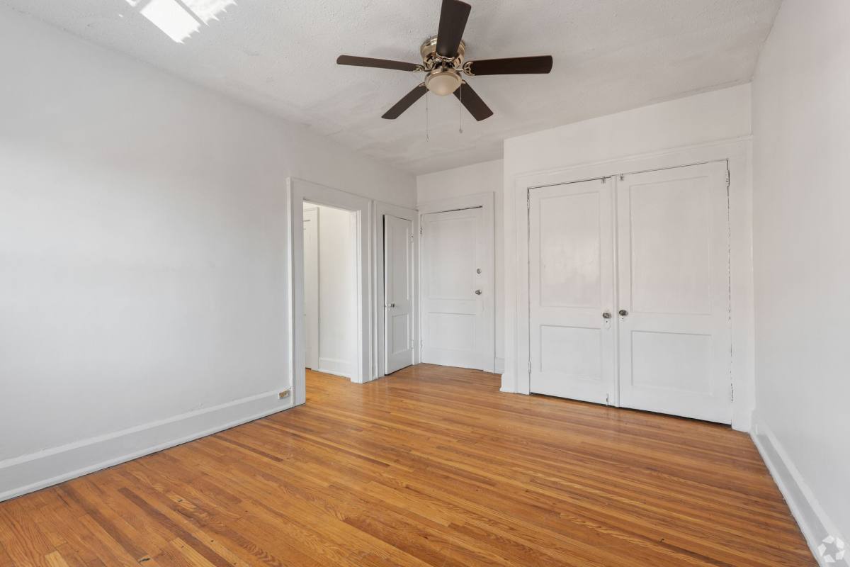 Apartment for rent at 1226-1228 29th St S, Birmingham, AL 35205
